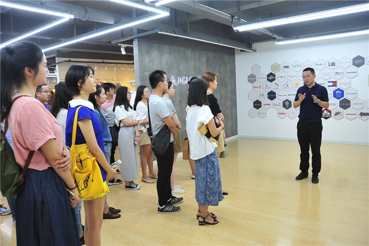 融入故事会 共筑中嘉梦——金百博中嘉公司青年员工参观生产基地感受企业文化